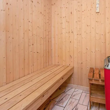 Hébergement de vacances 6 Person Holiday In *